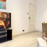 Cute 2 Bedroom Apartment London